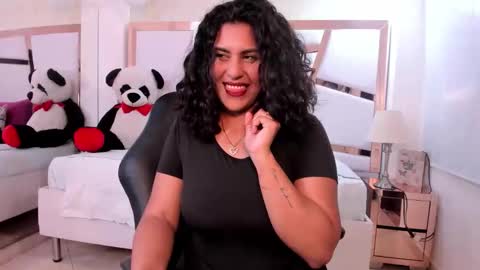 Denisse Khan online show from March 21, 2026, 8:23 pm