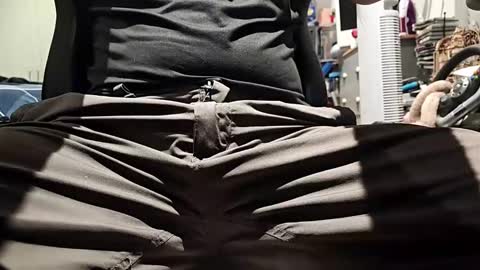 Snapshot of dennis210586 chatting on February 5, 2026, 2:27 am dennis210586 online show from February 5, 2026, 2:27 am