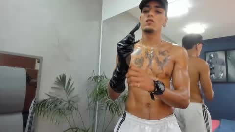 Snapshot of dennis_kinsey chatting on February 19, 2026, 7:54 pm Dennis Kinsey online show from February 19, 2026, 7:54 pm