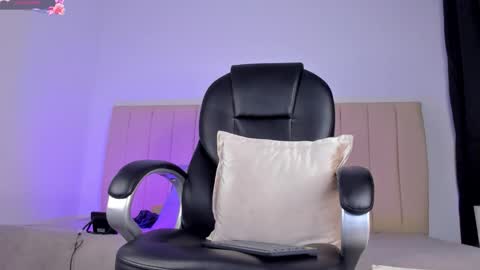 dennis munera online show from March 5, 2026, 12:23 pm