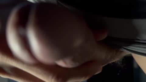 dennish2 online show from January 14, 2025, 2:08 am