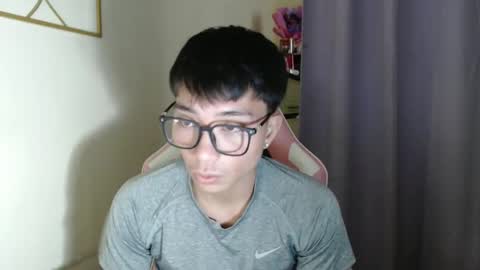 Snapshot of denver_hotsaucy24 chatting on November 16, 2025, 6:46 pm denver_hotsaucy24 online show from November 16, 2025, 6:46 pm