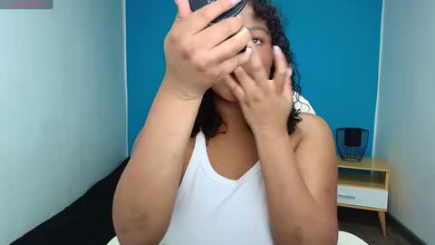 Snapshot of dephne_ chatting on December 11, 2024, 12:34 pm Dephne online show from December 11, 2024, 12:34 pm