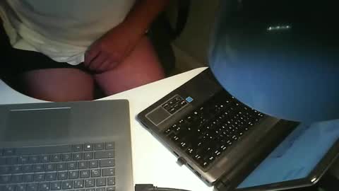 Snapshot of der_joe chatting on October 21, 2025, 7:09 am Joe online show from October 21, 2025, 7:09 am