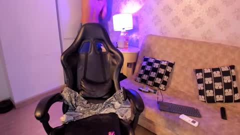 Snapshot of dereck_manson chatting on September 10, 2025, 7:36 pm dereck_manson online show from September 10, 2025, 7:36 pm