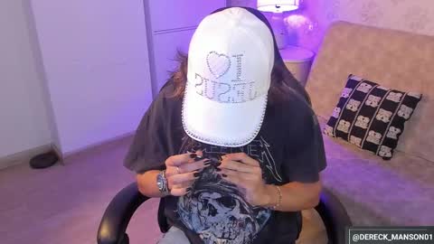 Snapshot of dereck_manson chatting on October 14, 2025, 11:44 am dereck_manson online show from October 14, 2025, 11:44 am