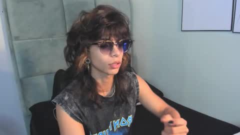 Snapshot of dereck_manson chatting on October 24, 2025, 11:39 am dereck_manson online show from October 24, 2025, 11:39 am