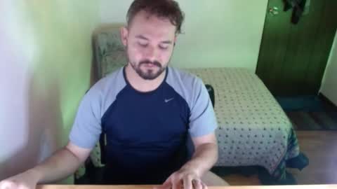 Dereck Mills3 online show from March 18, 2026, 2:26 am