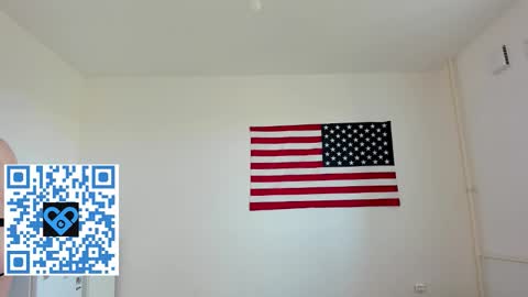 Derek online show from October 2, 2025, 12:01 pm