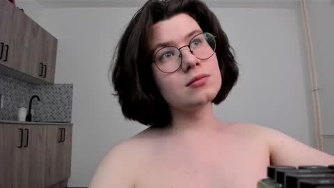 Derek online show from March 26, 2026, 6:57 pm