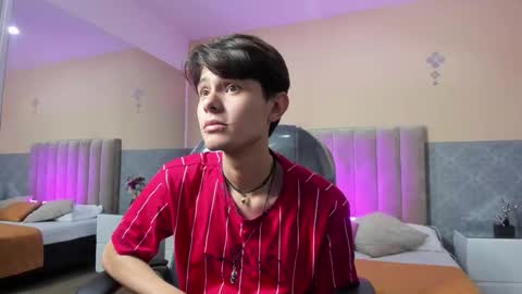 derek_sinn online show from March 23, 2026, 6:12 pm