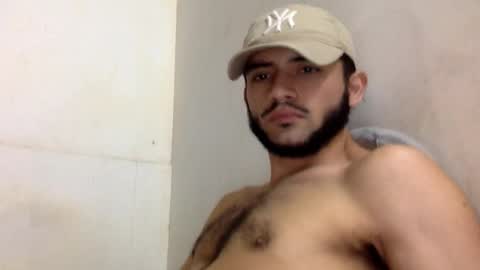 Snapshot of derek_smiith chatting on October 6, 2025, 11:51 am Derek smiith online show from October 6, 2025, 11:51 am