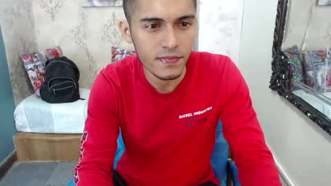 Snapshot of derek_storm_ chatting on September 25, 2025, 2:48 am D E R E K online show from September 25, 2025, 2:48 am