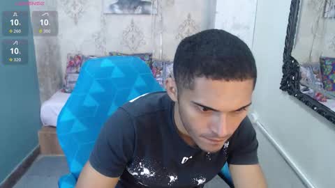 Snapshot of derek_storm_ chatting on November 4, 2025, 10:36 am D E R E K online show from November 4, 2025, 10:36 am