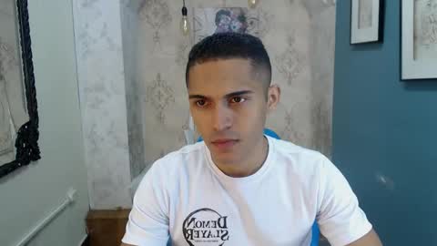 Snapshot of derek_storm_ chatting on November 14, 2025, 10:36 am D E R E K online show from November 14, 2025, 10:36 am