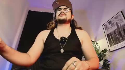 Derek online show from July 26, 2026, 8:05 pm