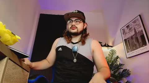 Derek online show from July 28, 2026, 7:04 pm