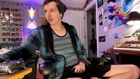 derekdings online show from October 14, 2025, 11:22 am