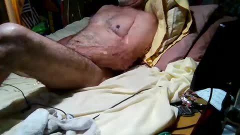 Snapshot of derick1961 chatting on February 17, 2026, 11:33 pm derick1961 online show from February 17, 2026, 11:33 pm