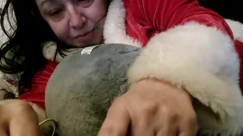 Snapshot of deroseblack chatting on December 18, 2024, 8:47 pm deroseblack online show from December 18, 2024, 8:47 pm