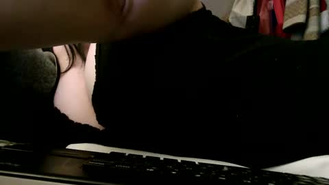 Snapshot of deroseblack chatting on February 18, 2025, 1:43 am deroseblack online show from February 18, 2025, 1:43 am