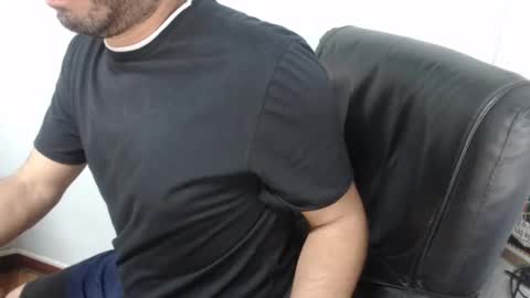 Snapshot of derrik_ chatting on September 14, 2025, 5:06 am online show from September 14, 2025, 5:06 am