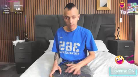 Snapshot of derrymeyers chatting on November 12, 2025, 4:13 am derrymeyers online show from November 12, 2025, 4:13 am