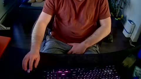 desdisdes online show from March 2, 2026, 9:32 pm