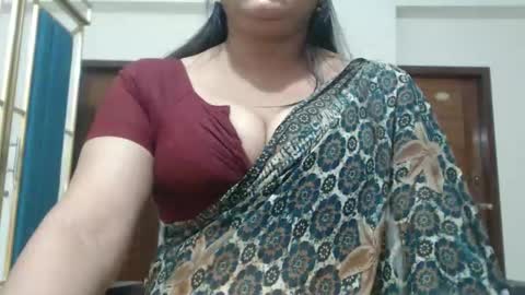 Snapshot of desimaisa130 chatting on April 27, 2026, 4:16 pm Maisa online show from April 27, 2026, 4:16 pm