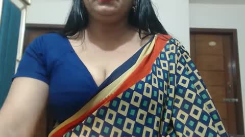 Snapshot of desimaisa130 chatting on April 30, 2026, 4:46 pm Maisa online show from April 30, 2026, 4:46 pm