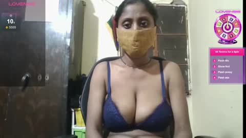 Snapshot of desiprincessaga chatting on January 29, 2025, 7:22 pm desiprincessaga online show from January 29, 2025, 7:22 pm