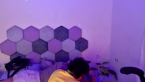 TORI AND MR. BEAR online show from November 14, 2025, 7:01 pm