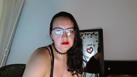 Snapshot of desireruby chatting on December 18, 2025, 12:06 am desireruby online show from December 18, 2025, 12:06 am