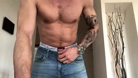 desirtexz online show from April 4, 2026, 7:06 am