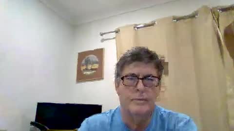 Desmon1958 online show from April 12, 2026, 8:41 am