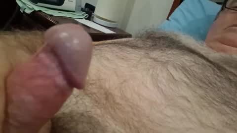 Desmon1958 online show from April 18, 2026, 9:04 pm