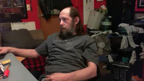 Snapshot of desolation2012 chatting on January 27, 2025, 8:40 am desolation2012 online show from January 27, 2025, 8:40 am