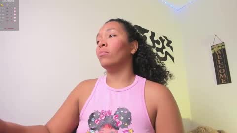 desty_y online show from October 18, 2025, 7:09 am