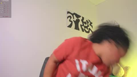 desty_y online show from February 9, 2026, 5:22 am