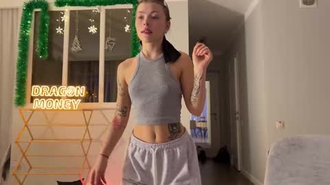 Snapshot of deva_alice chatting on December 10, 2024, 12:27 pm Id be happy to have a steamy stream girl online show from December 10, 2024, 12:27 pm