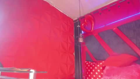 Snapshot of devil_taylorx chatting on November 29, 2025, 2:42 pm devil_taylorx online show from November 29, 2025, 2:42 pm