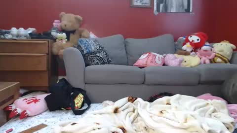 Snapshot of devilg1rl chatting on December 1, 2025, 8:58 pm poutyangel online show from December 1, 2025, 8:58 pm