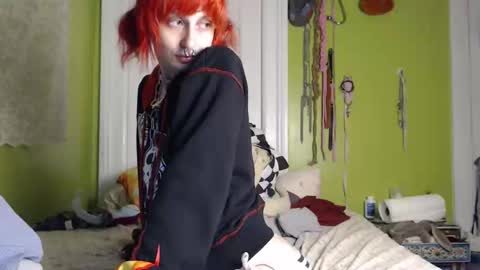 Snapshot of devilg1rl chatting on January 9, 2026, 5:54 am poutyangel online show from January 9, 2026, 5:54 am