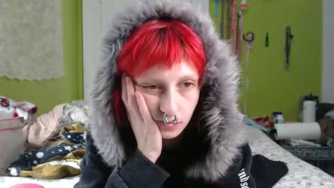 Snapshot of devilg1rl chatting on March 1, 2026, 7:38 pm poutyangel online show from March 1, 2026, 7:38 pm