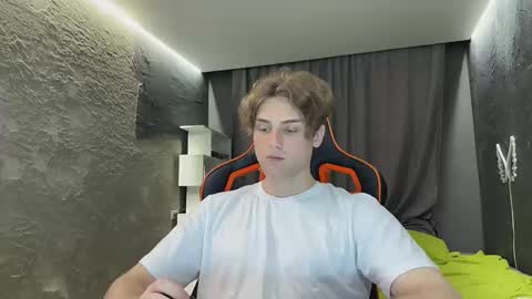 devilnut1 online show from June 7, 2026, 5:49 pm