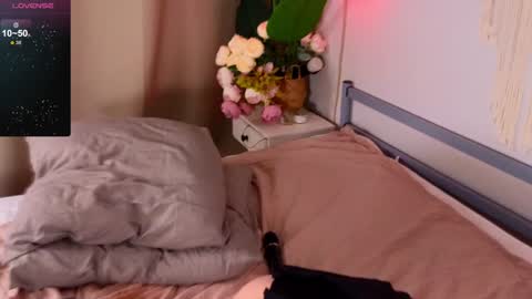 Snapshot of devilss_toy chatting on December 25, 2024, 5:26 pm CIBELLE online show from December 25, 2024, 5:26 pm