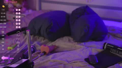 Snapshot of devilss_toy chatting on February 17, 2025, 6:04 pm CIBELLE online show from February 17, 2025, 6:04 pm