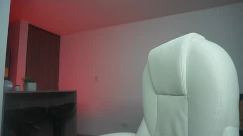 Devin Hunter online show from December 15, 2024, 12:51 am