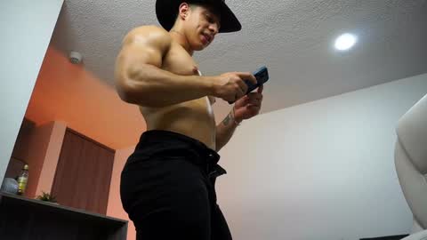 Devin Hunter online show from January 10, 2025, 12:49 am