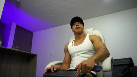 Devin Hunter online show from January 12, 2025, 11:47 pm